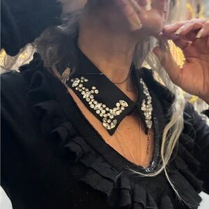 Black Crystal Embellished Detachable Collar Scarf – Statement Neck Accessory